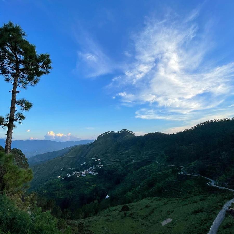 Bsr Farms Resort Pauri Luaran gambar