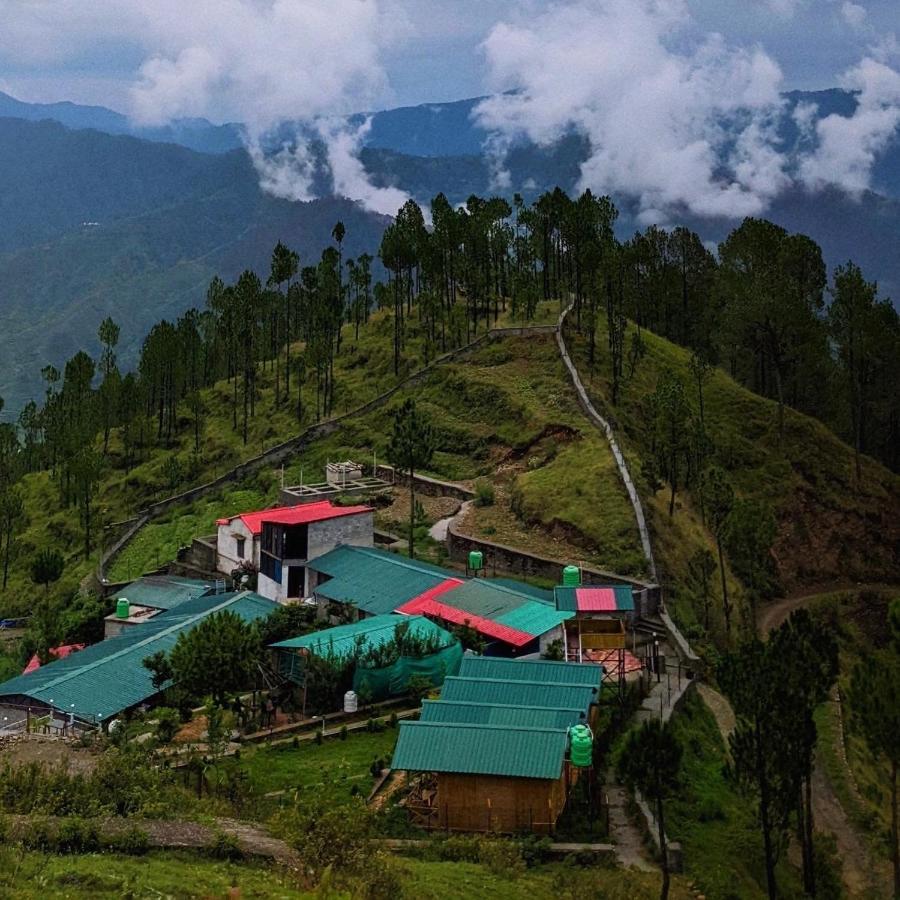 Bsr Farms Resort Pauri Luaran gambar